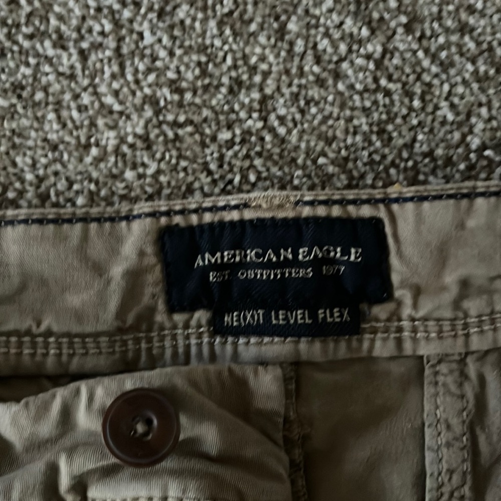 Men’s American Eagle classic NE(X)T LEVEL FLEX tan shorts